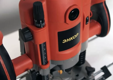 Фрезер ЭНКОР ФМЭ-1200/8Э  1/2 50260 купить в Ханты-Мансийске