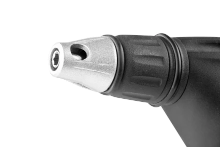 Шуруповерт ЗУБР сетевой,макс. диаметр крепежа 6мм,магнитный держатель,ремешок,0-4500об/мин,патрон HEX 1/4",550Вт ЗСШ-550 купить в Ханты-Мансийске