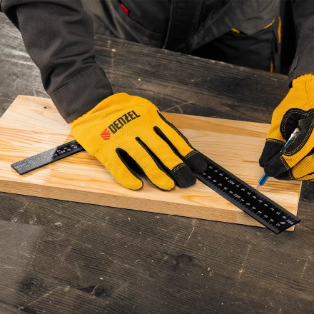 Угольник, 200 х 300 мм, алюминиевый, лазерная гравировка Denzel 32392 купить в Ханты-Мансийске