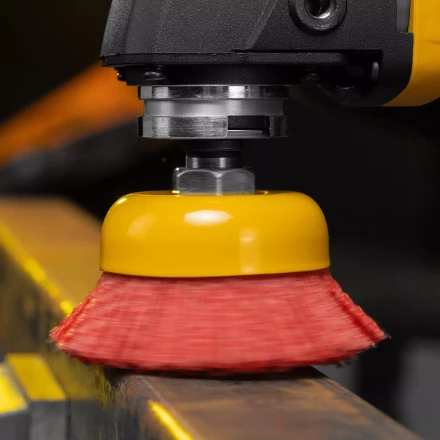 Щетка для УШМ, 75 мм, Чашка, нейлоновая щетина, М14, Denzel 74465 купить в Ханты-Мансийске