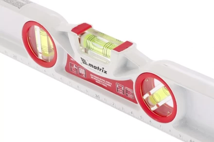 Уровень алюминиевый литой фрезерованный 3 глазка две ударные площадки 600 мм MATRIX артикул 34911 купить в Ханты-Мансийске