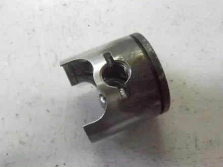 Поршень D40 H386 купить в Ханты-Мансийске