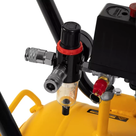 Компрессор безмасляный, малошумный Denzel DLS 2200/50, 2200 Вт, 2x1100, 50 л, 380 л/мин купить в Ханты-Мансийске