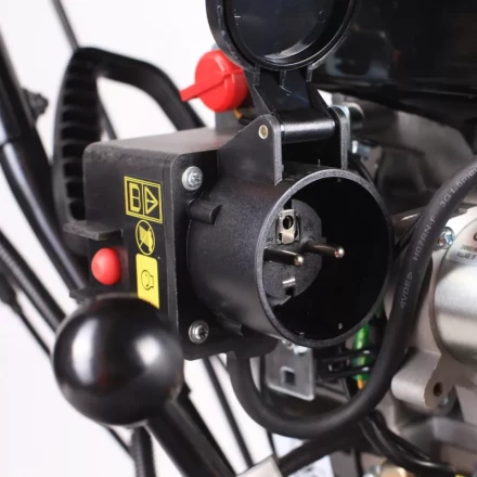 Гусеничный бензиновый снегоуборщик PATRIOT PRO 1150 ED купить в Ханты-Мансийске