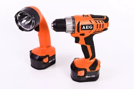 Аккумуляторная дрель AEG BS 12 G2 NC-142 CF 443769 купить в Ханты-Мансийске