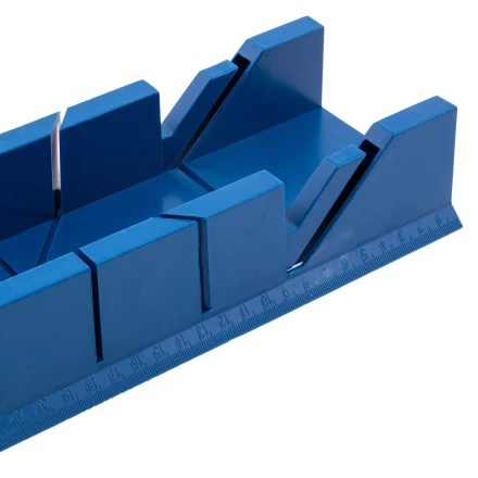 Стусло пластиковое, 300 х 65 мм, 4 угла для запила Сибртех 22571 купить в Ханты-Мансийске