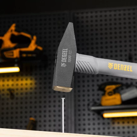 Молоток слесарный, 1000 г Denzel, кованый, фибергласовая рукоятка c TPR покрытием 10490 купить в Ханты-Мансийске