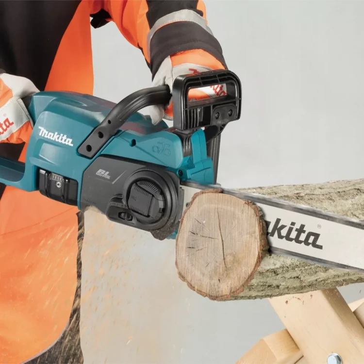 Аккумуляторная цепная пила 40см Makita DUC407RT (18V, 1* АКБ 5Ач, ЗУ)5.003 купить в Ханты-Мансийске