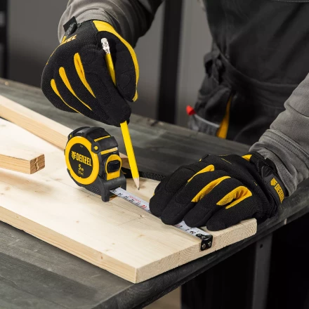 Рулетка Denzel 5м х 19мм, автоматич. фиксац., нейлон. покрытие, магнит. зацеп, двухстор. разметка, 31521 купить в Ханты-Мансийске