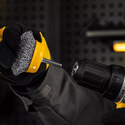 Щетка для дрели, 50 мм, Чашка, со шпилькой, нержавеющая витая проволока Denzel 744633 купить в Ханты-Мансийске