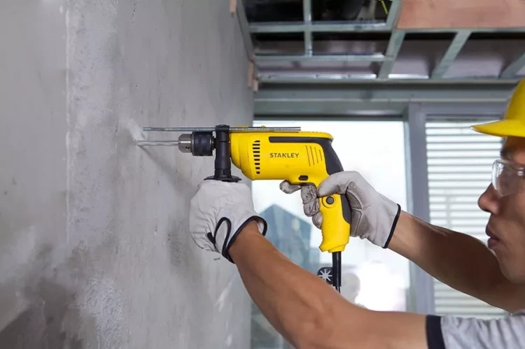 Дрель ударная Stanley SDH700 C купить в Ханты-Мансийске