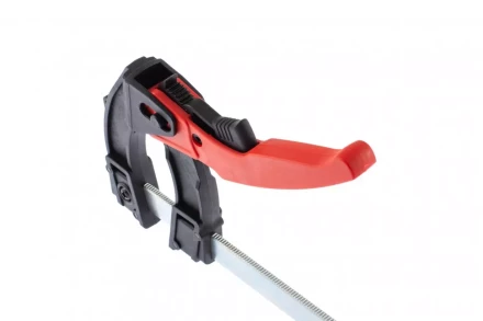 Струбцина реечная быстрозажимная пластиковый корпус рычажно-храповой механизм 200 х 90 х 290 мм штанга 5 х 20 мм Matrix 20736 купить в Ханты-Мансийске