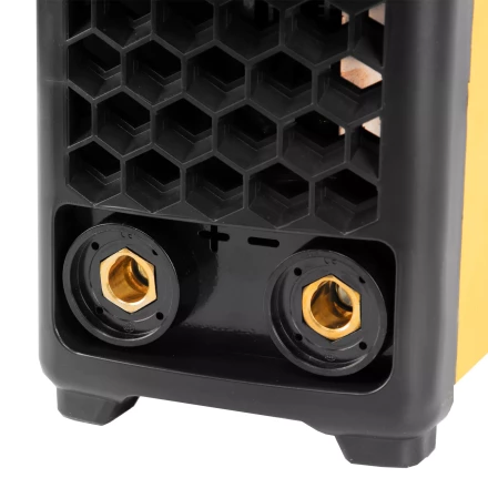 Аппарат инвертор. дуговой сварки SDM-220 Top, 220 А, ПВ 60%// Denzel 94357 купить в Ханты-Мансийске