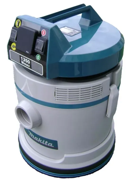 Пылесос Makita 448+6 мешков (сухая и влажная уборка) купить в Ханты-Мансийске