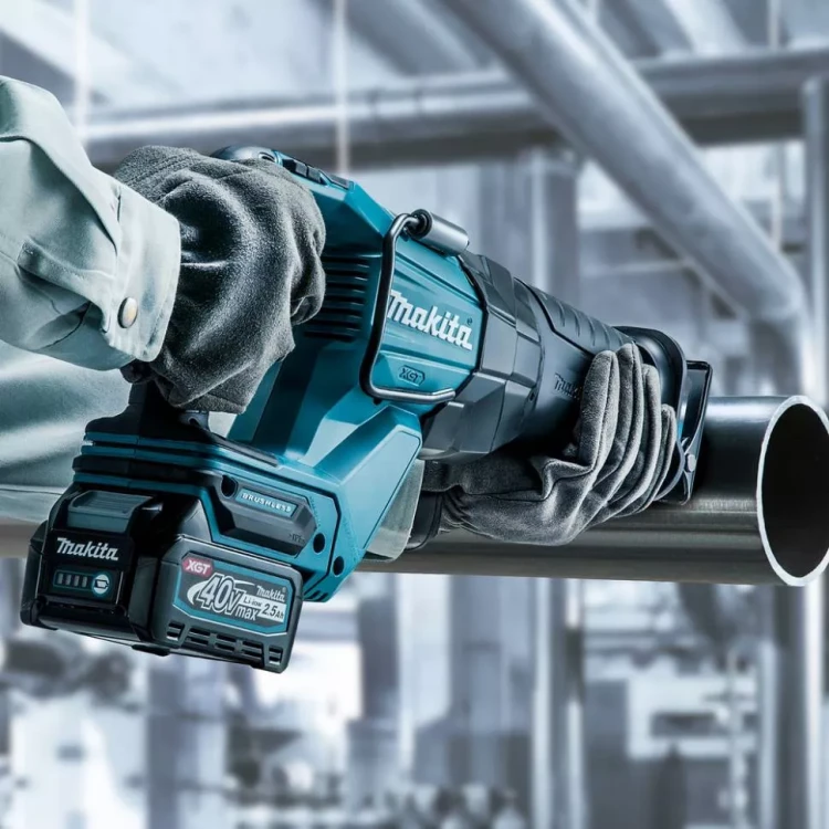 Аккумуляторная сабельная пила Makita XGT JR001GZ (без АКБ и ЗУ) купить в Ханты-Мансийске