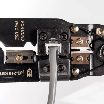 Кримпер многофункциональный КВТ JT-210 со встроенным модулем для обжима RJ-45 (84824) купить в Ханты-Мансийске