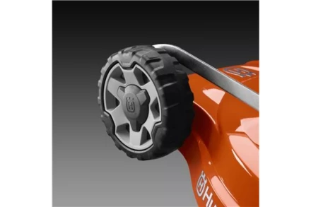 Аккумуляторная газонокосилка, самоходная Husqvarna LC347iV купить в Ханты-Мансийске