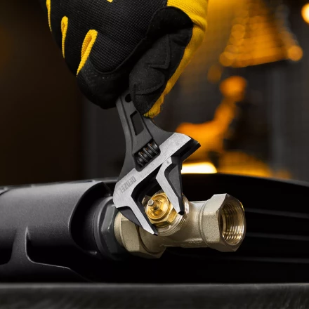 Ключ разводной Denzel, 200 мм, CrV, кованый, 15748 купить в Ханты-Мансийске