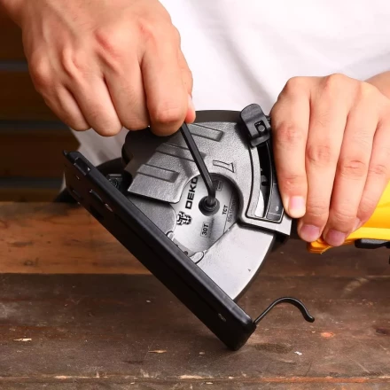 Пила многофункциональная DKCS1000 DEKO, 063-4201 купить в Ханты-Мансийске