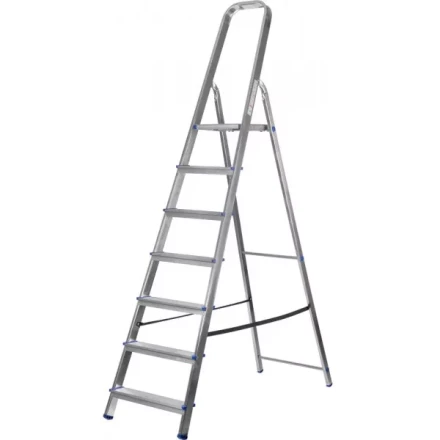 Лестница-стремянка ЗУБР алюминиевая, усиленный профиль, 7 ступеней 38805-07 купить в Ханты-Мансийске
