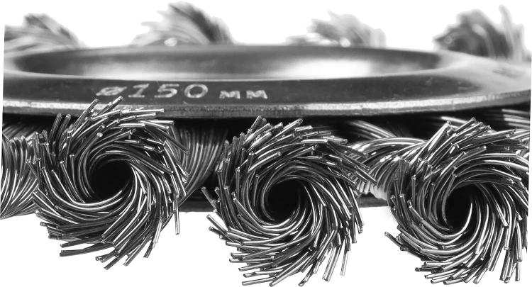 ЗУБР "ПРОФЕССИОНАЛ". Щетка дисковая для УШМ, плетеные пучки стальной проволоки 0,5мм, 150х22мм 35190-150_z02 купить в Ханты-Мансийске
