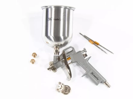 Пневматический краскопульт с верхним бачком V=1,0 л + сопла диаметром 1.2, 1.5 и 1.8 мм  MATRIX 57315 купить в Ханты-Мансийске