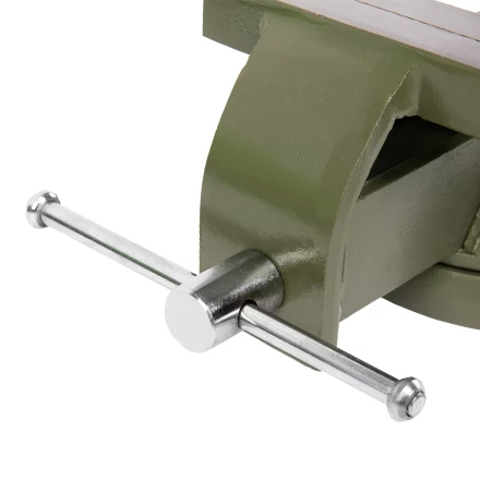 Тиски слесарные Сибртех 18618, 100 мм, стальные, поворотные купить в Ханты-Мансийске