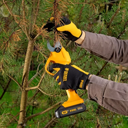 Перчатки универсальные на липучке, размер 10// Denzel 67994 купить в Ханты-Мансийске