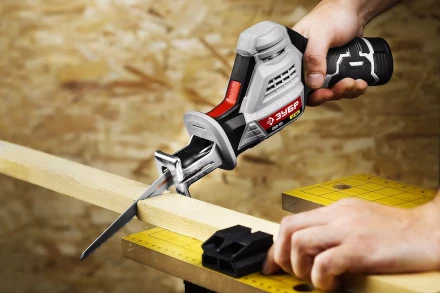 Пила сабельная аккумуляторная СПЛ-121 серия СТАНДАРТ купить в Ханты-Мансийске