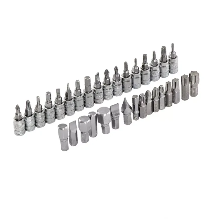 Набор инструментов 82 предметов , 120 зубьев, CrV, 1/4", 1/2" Gross 14149 купить в Ханты-Мансийске