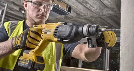 Перфоратор аккуммуляторный DeWalt DCH 133 N купить в Ханты-Мансийске