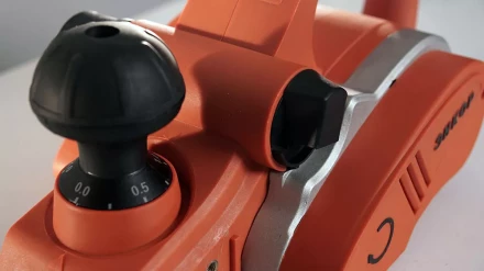 Электрорубанок РЭ-780/82 (подставка в комплекте) 50210 купить в Ханты-Мансийске