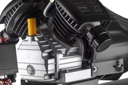 Поршневой масляный компрессор WESTER WK2200/100PRO купить в Ханты-Мансийске