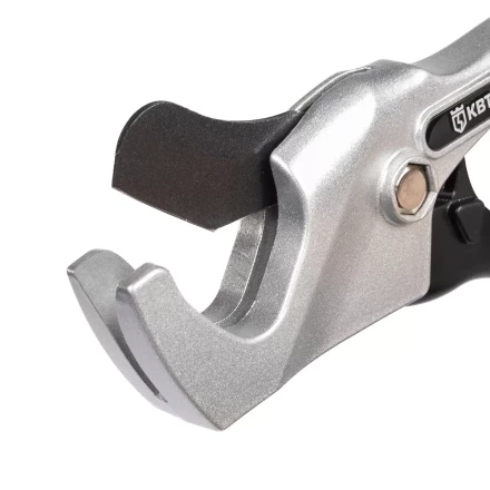 Ножницы-труборез КВТ НТП-32у для резки полипропиленовых, полиэтиленовых и металлополимерных труб до 32 мм (92146) купить в Ханты-Мансийске