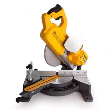 Пила торцовочная DCS 777N FLEXVOLT DeWalt аккумуляторная купить в Ханты-Мансийске