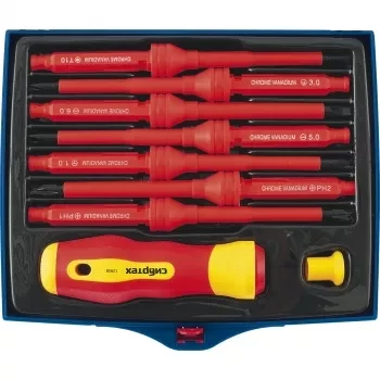 Диэлектрическая отвертка со сменными жалами до 1000В 9 предм CrV Сибртех 12938 купить в Ханты-Мансийске