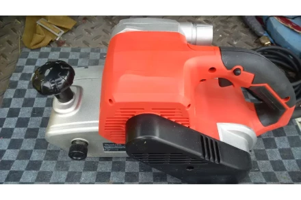 Ленточная шлифмашина Makita M9400 купить в Ханты-Мансийске