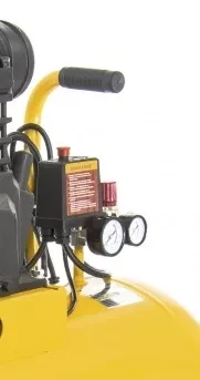 Компрессор масляный поршневой ременной  DENZEL PC 2/100-400 Х-PRO 58074 купить в Ханты-Мансийске