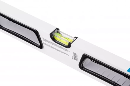 Уровень алюминиевый 600 мм усиленный рукоятки фрезерованный 3 глазка магнитный Gross 34370 купить в Ханты-Мансийске