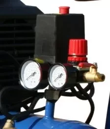 Компрессор масляный поршневой прямой привод Remeza СБ 4/С- 50 J1047 B  купить в Ханты-Мансийске