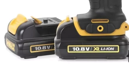Аккумуляторная дрель DeWalt DCD 710 C2 купить в Ханты-Мансийске
