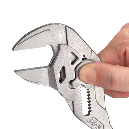 Клещи переставные — гаечный ключ КВТ 180 мм с кнопочной самофиксацией (дублирующая запись) (82148) купить в Ханты-Мансийске