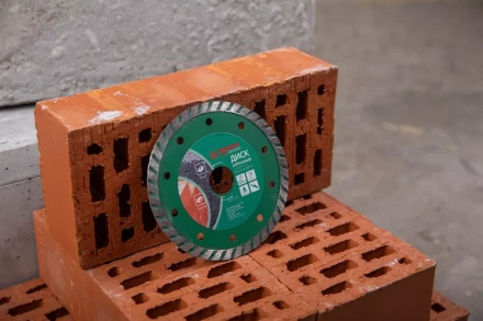 Круг алмазный HAMMER (206-112 DB TB) Ф125х22мм универсальный купить в Ханты-Мансийске