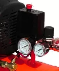 Компрессор масляный поршневой прямой привод Elitech КПМ 200/24 ПРОМО купить в Ханты-Мансийске