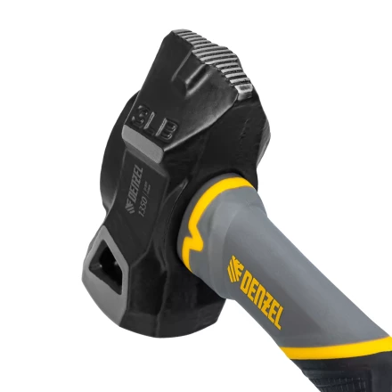 Кувалда с клиновидным бойком 1,35 кг Denzel 11015, фибергласовая рукоятка c TPR купить в Ханты-Мансийске