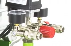 Компрессор масляный поршневой прямой привод Сибртех КК-1500/24 58037 купить в Ханты-Мансийске