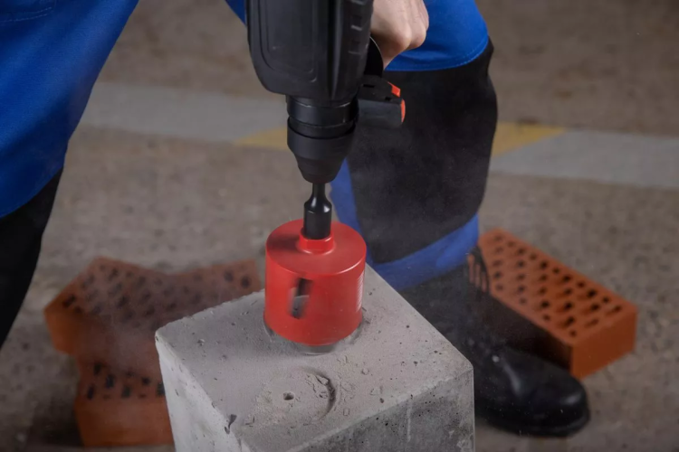 Коронка алмазная HAMMER Ф82мм (242-504) купить в Ханты-Мансийске