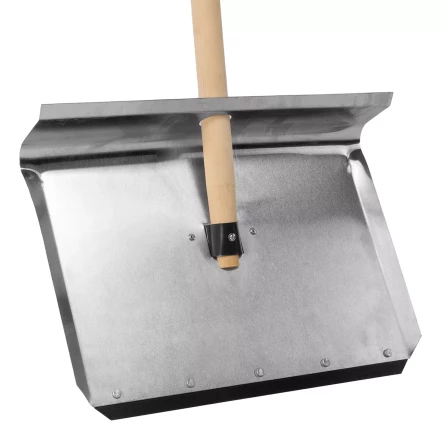 Лопата для уборки снега тротуарная Сибртех 61658, алюминиевая,500х400х1420мм, деревянный черенок, Россия купить в Ханты-Мансийске