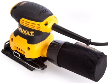 Шлифмашина ВШМ DeWalt DWE6411 купить в Ханты-Мансийске