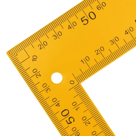 Угольник стальной Denzel, 200 х 300 мм, 32388 купить в Ханты-Мансийске